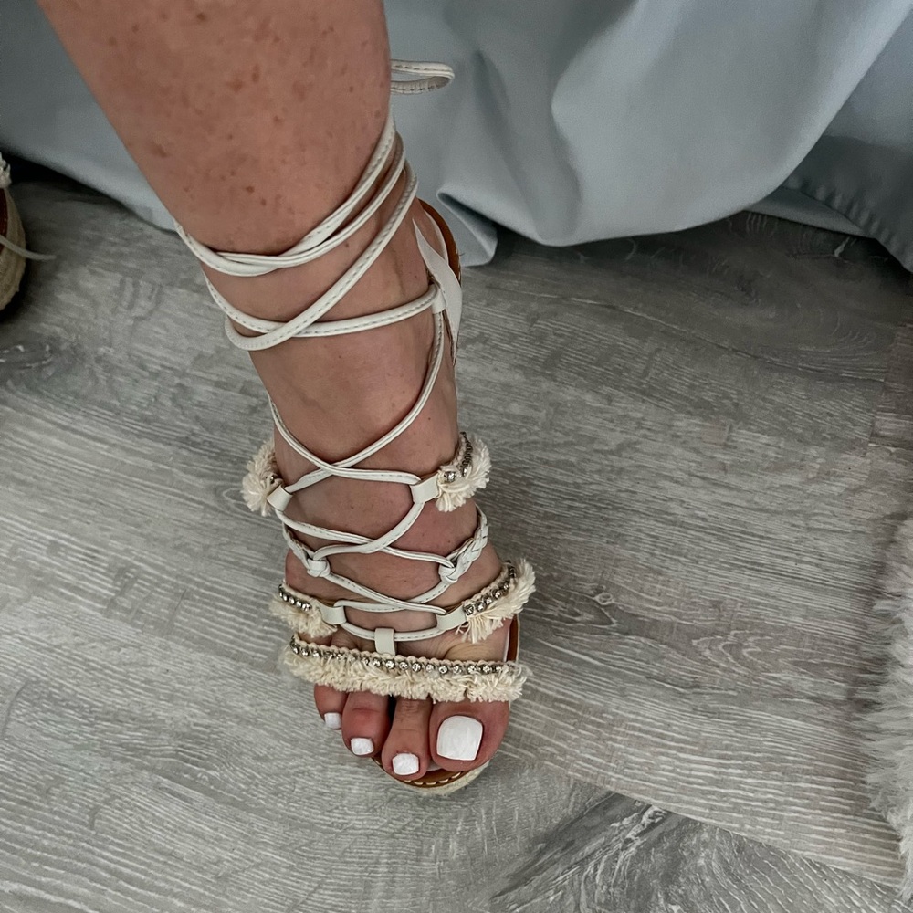 Schutz made in Brazil Purchased at Brown’s for over $350+ tax….size 6.5